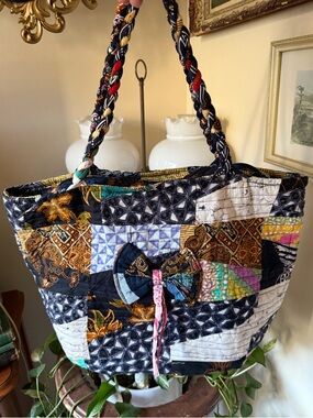 Patchwork Quilted Tote Bag in Multicolor